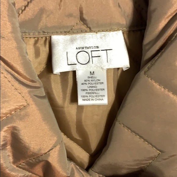 Loft gold thin puffer jacket size medium - Picture 6 of 6
